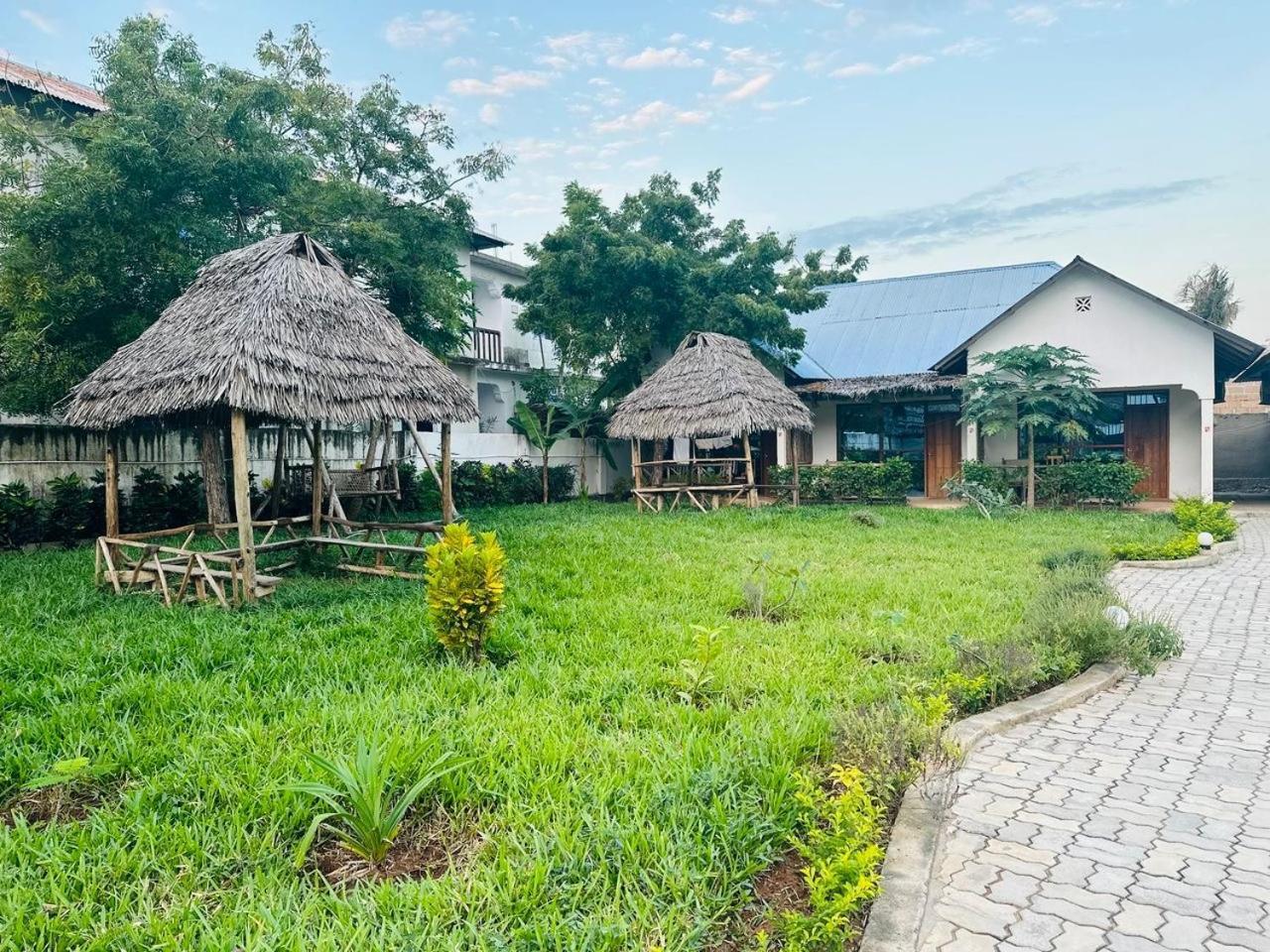Zanzigo Hotel นูงวี ภายนอก รูปภาพ