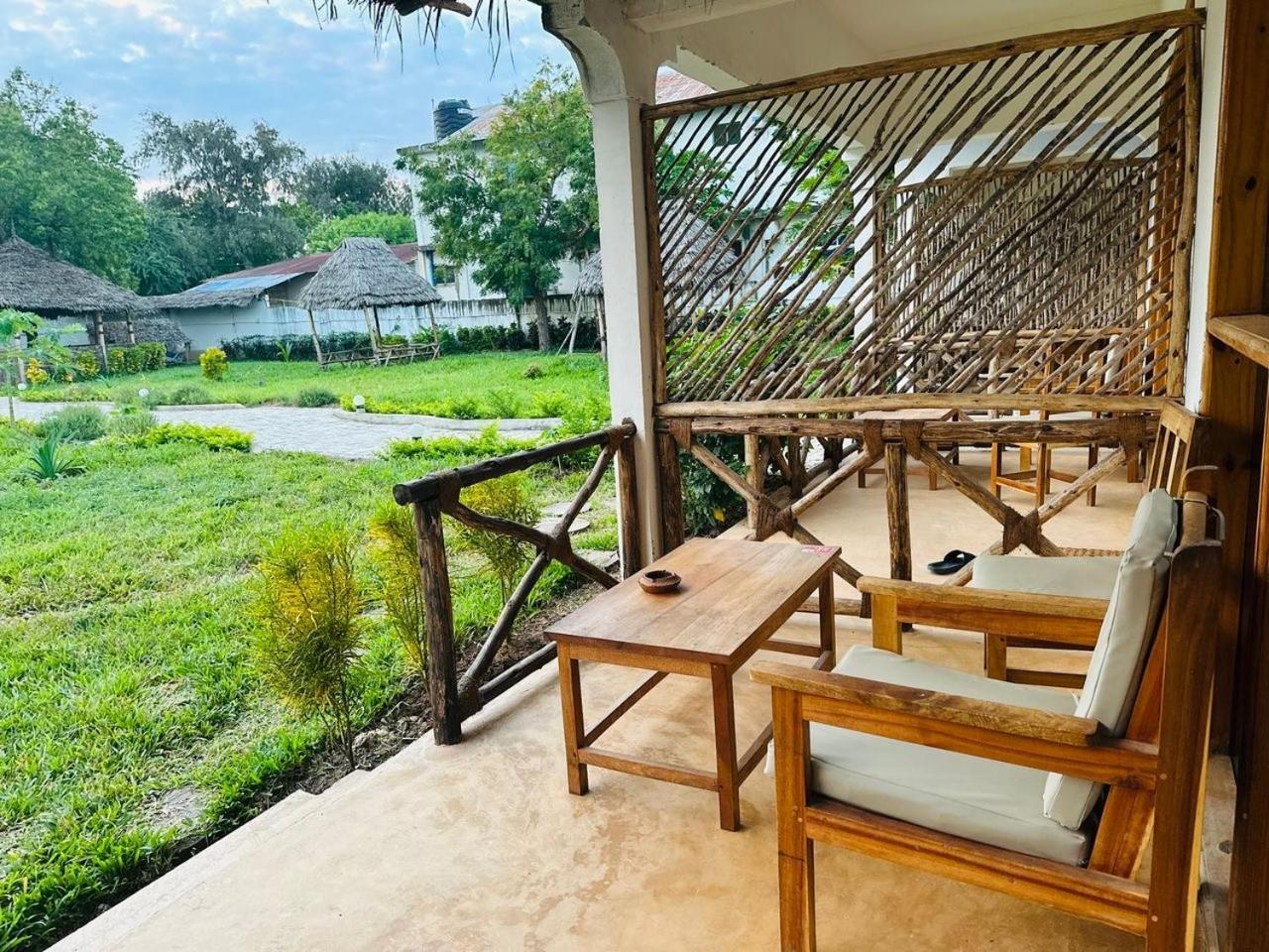 Zanzigo Hotel นูงวี ภายนอก รูปภาพ